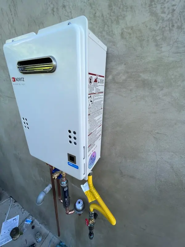 Tankless water heater installation for Southeast Elgin homes